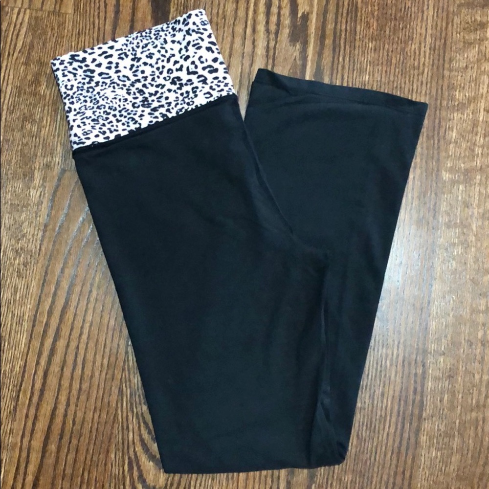 Victoria’s Secret Yoga Pants